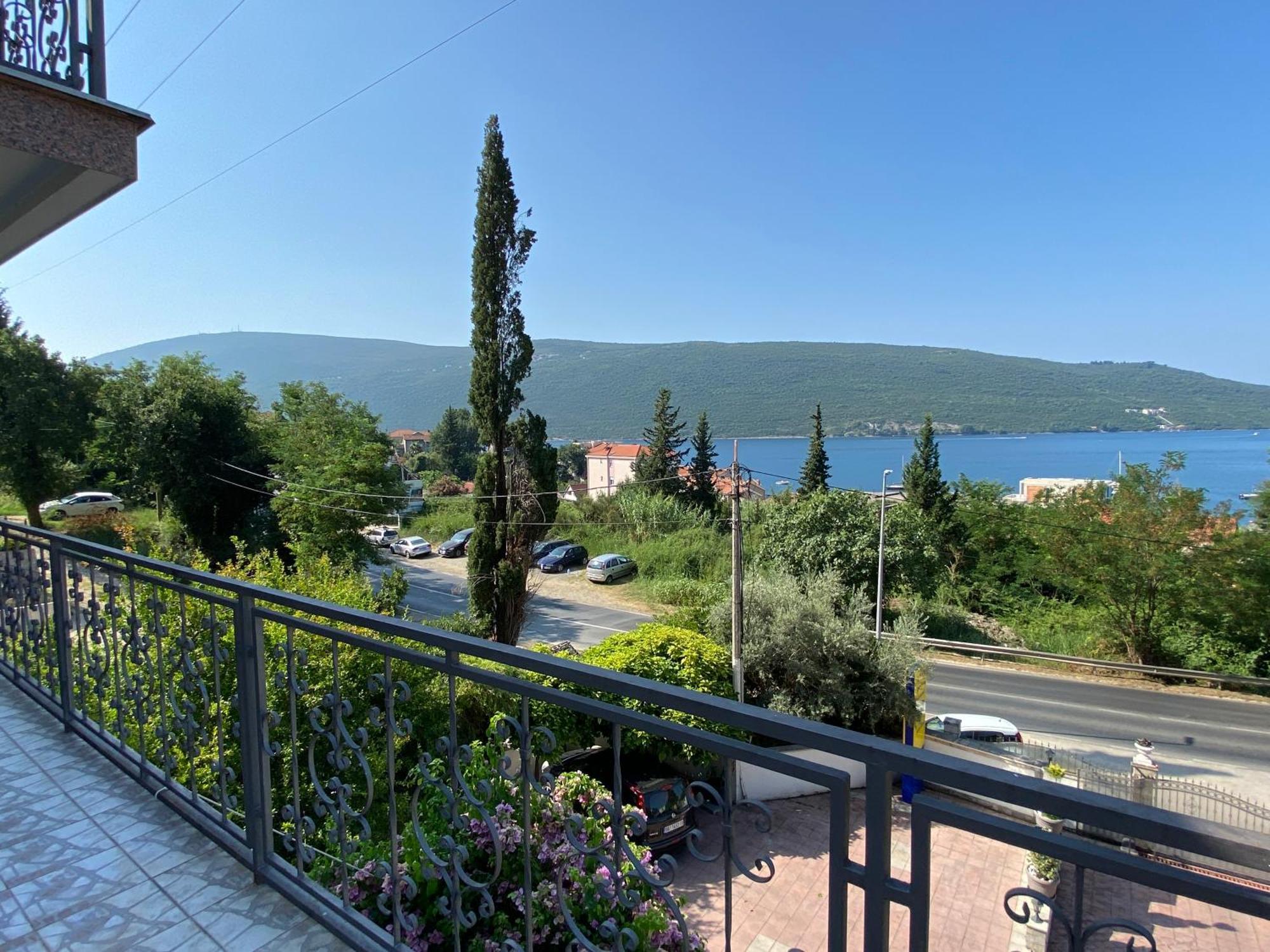 Vila Corovic Kumbor Exteriér fotografie